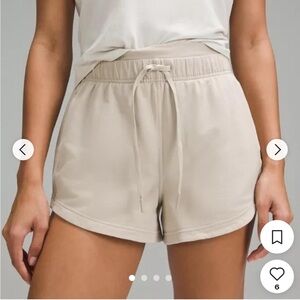 Lululemon inner glow shorts size 6 tan